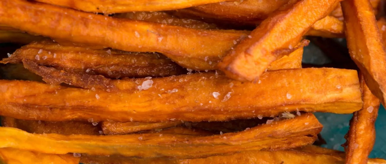 frytki z batatów vs ziemniaczane porównanie