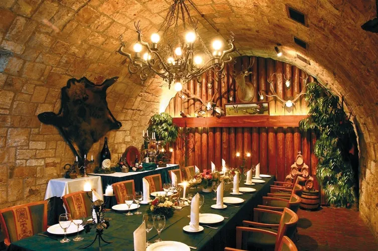 Zdjęcie Eger gdzie zjeść: najlepsze restauracje z tradycyjną kuchnią