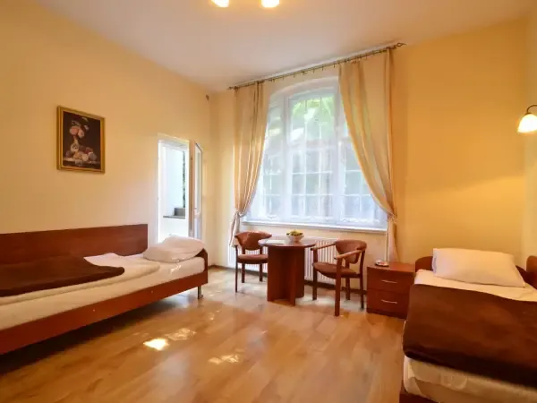 Zdjęcie Szczawno Zdrój sanatorium Azalia - kompleksowa oferta leczenia i wypoczynku