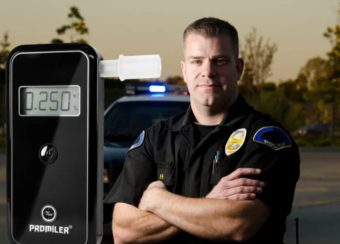 Alkomat i pracownik ochrony