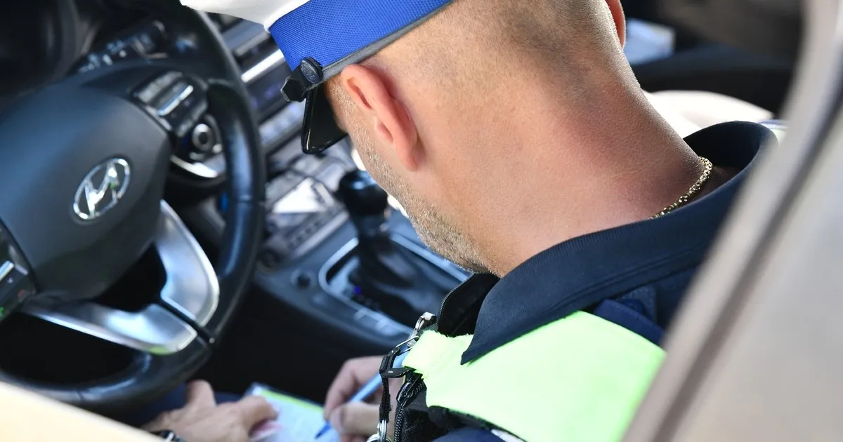 Zdjęcie Mandat za niezmienione opony - uniknij kar i dowiedz się więcej