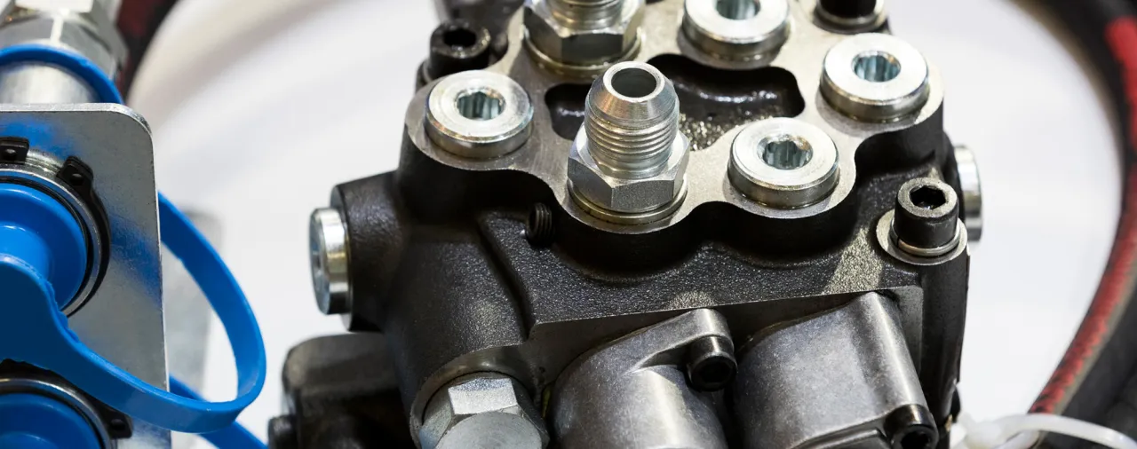 Zdjęcie Jak podłączyć rozdzielacz hydrauliczny krok po kroku: Praktyczna instrukcja