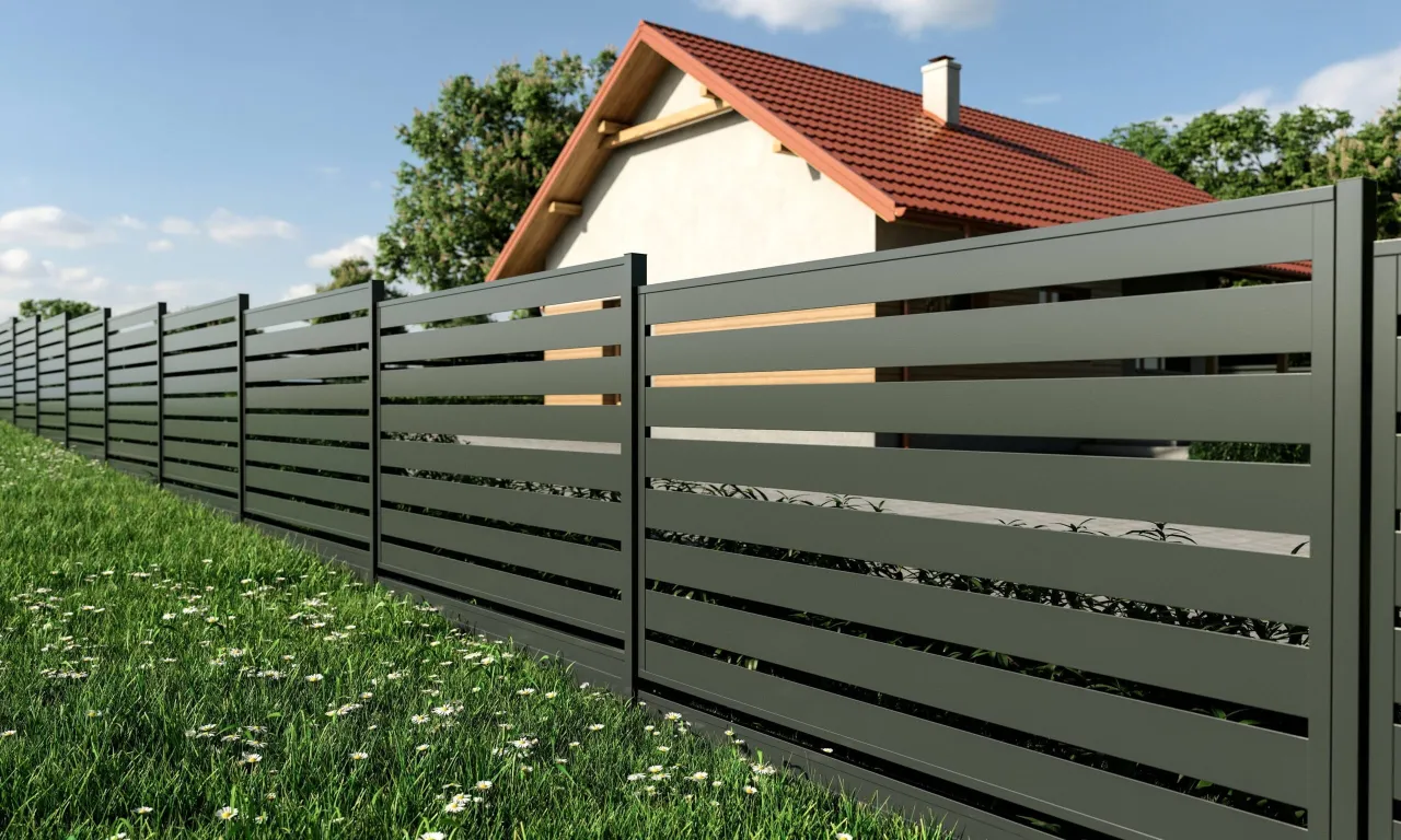 Zdjęcie Ile kosztuje 100 m ogrodzenia panelowego? Sprawdź, co wpłynie na cenę