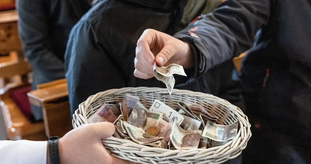 Zdjęcie Ile zarabia organista w kościele? Zaskakujące fakty o wynagrodzeniu