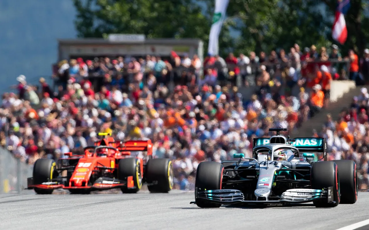 Zdjęcie Mit welchem Kraftstoff fahren Formel 1 Autos und wie nachhaltig ist er?