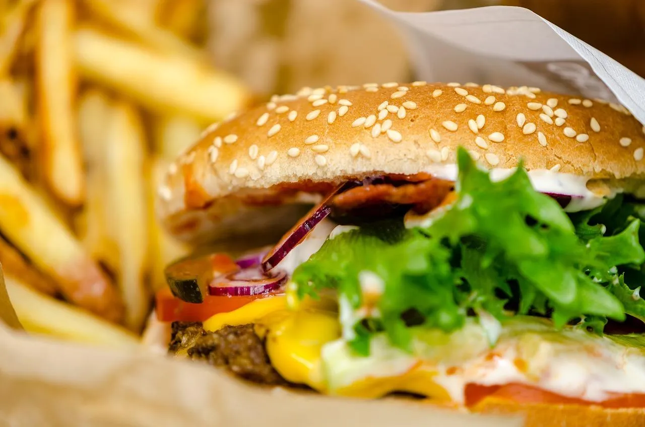 Zdjęcie Jak smażyć burgery wołowe, aby były soczyste i pyszne