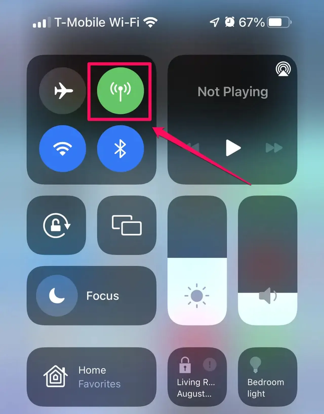 Zdjęcie Jak włączyć dane komórkowe w iPhone i uniknąć problemów z internetem