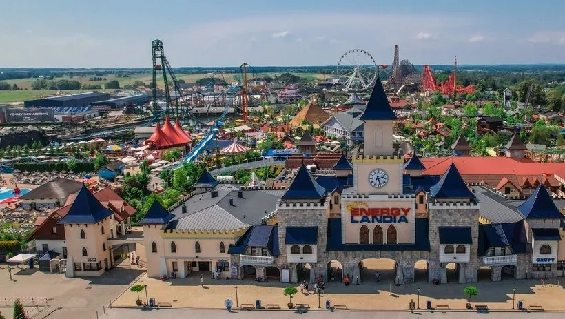 Zdjęcie Ile kosztuje bilet rodzinny w Energylandii? Zaskakujące fakty i ceny.
