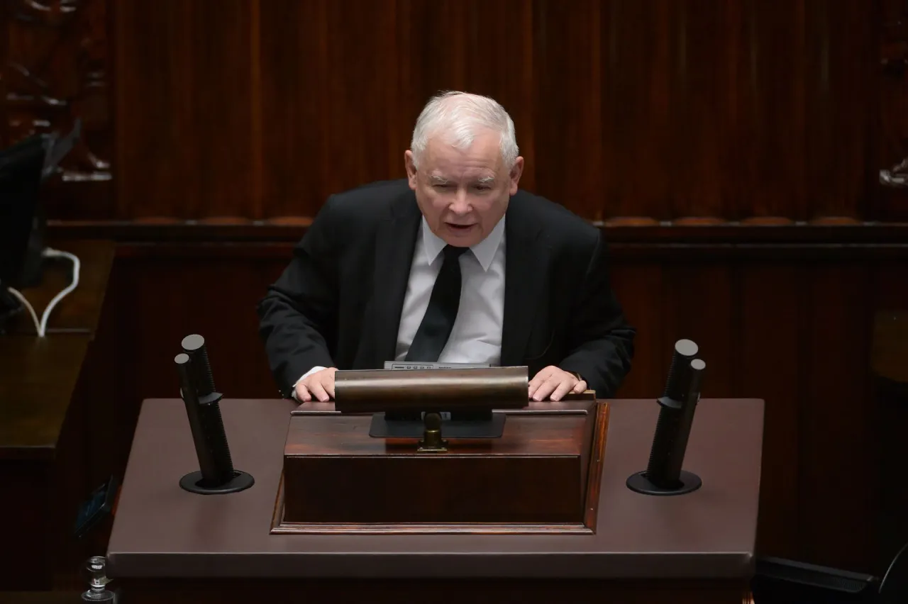 Zdjęcie Paliwo i prąd drożeją - co planuje rząd w związku z wzrostem cen?