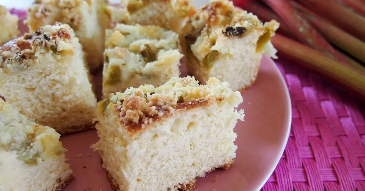 Zdjęcie Pyszne ciasto drożdżowe z rabarbarem w Thermomixie – prosty przepis