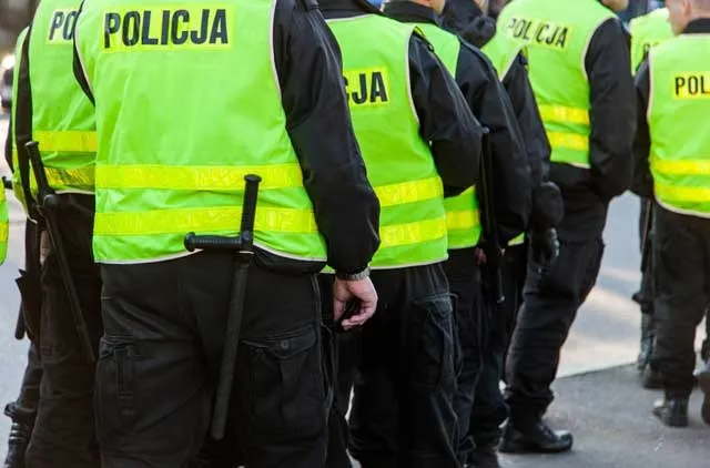 Zdjęcie Jak długo trwa kurs podstawowy w policji i co warto wiedzieć przed rozpoczęciem