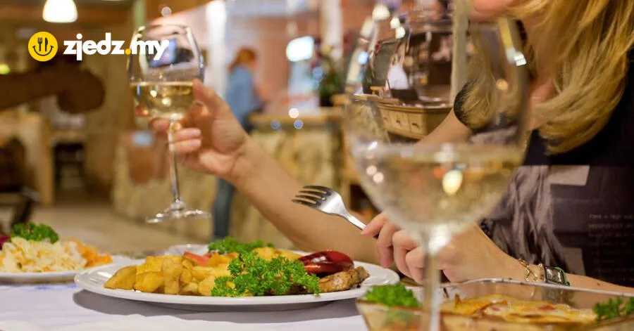 Zdjęcie Ustrzyki Dolne gdzie zjeść - najlepsze restauracje i lokalne smaki