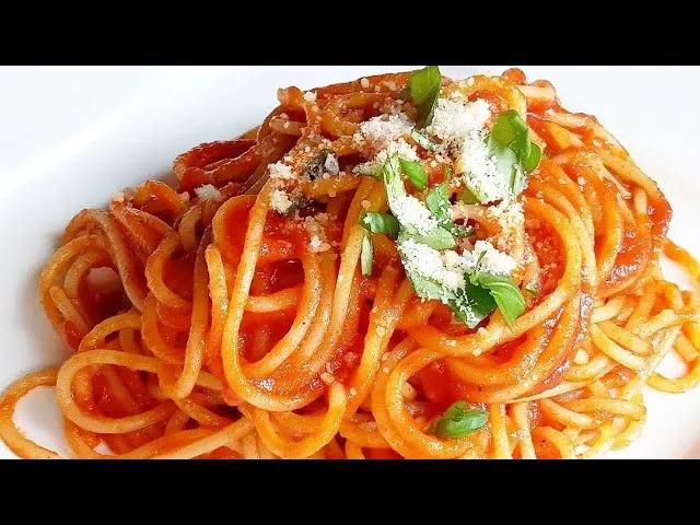 Zdjęcie Jak zrobić sos do spaghetti z passaty w 30 minut bez wysiłku