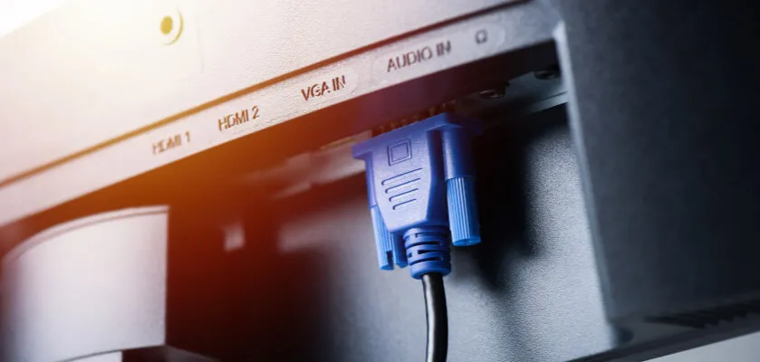 Zdjęcie Jakim kablem podłączyć monitor do komputera, aby uniknąć problemów?