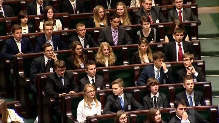 Zdjęcie Jak się dostać do Sejmu Dzieci i Młodzieży - proste kroki i wymagania