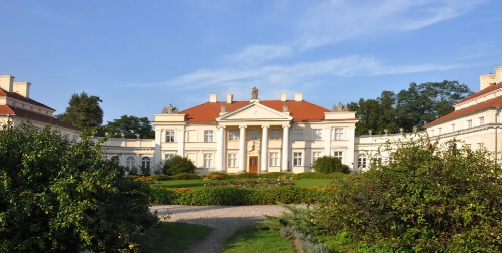 Zdjęcie Jak zwiedzić Pałac Zamoyskich za darmo? Ciekawy sposób na wejście