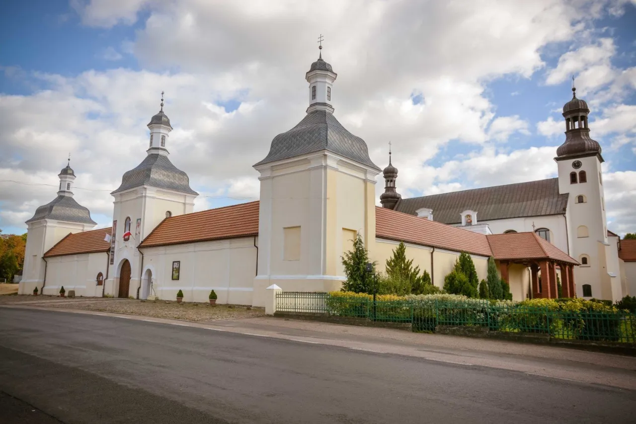 Zdjęcie Czego nie wolno robić w kościele? Unikaj tych 10 błędów