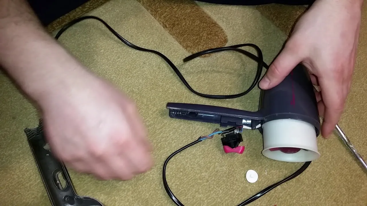 Zdjęcie Jak naprawić suszarkę do włosów: 5 prostych sposobów na samodzielną naprawę