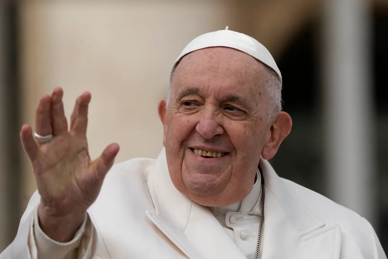 Zdjęcie Ile lat ma obecny papież Franciszek? Zaskakująca historia jego wieku.