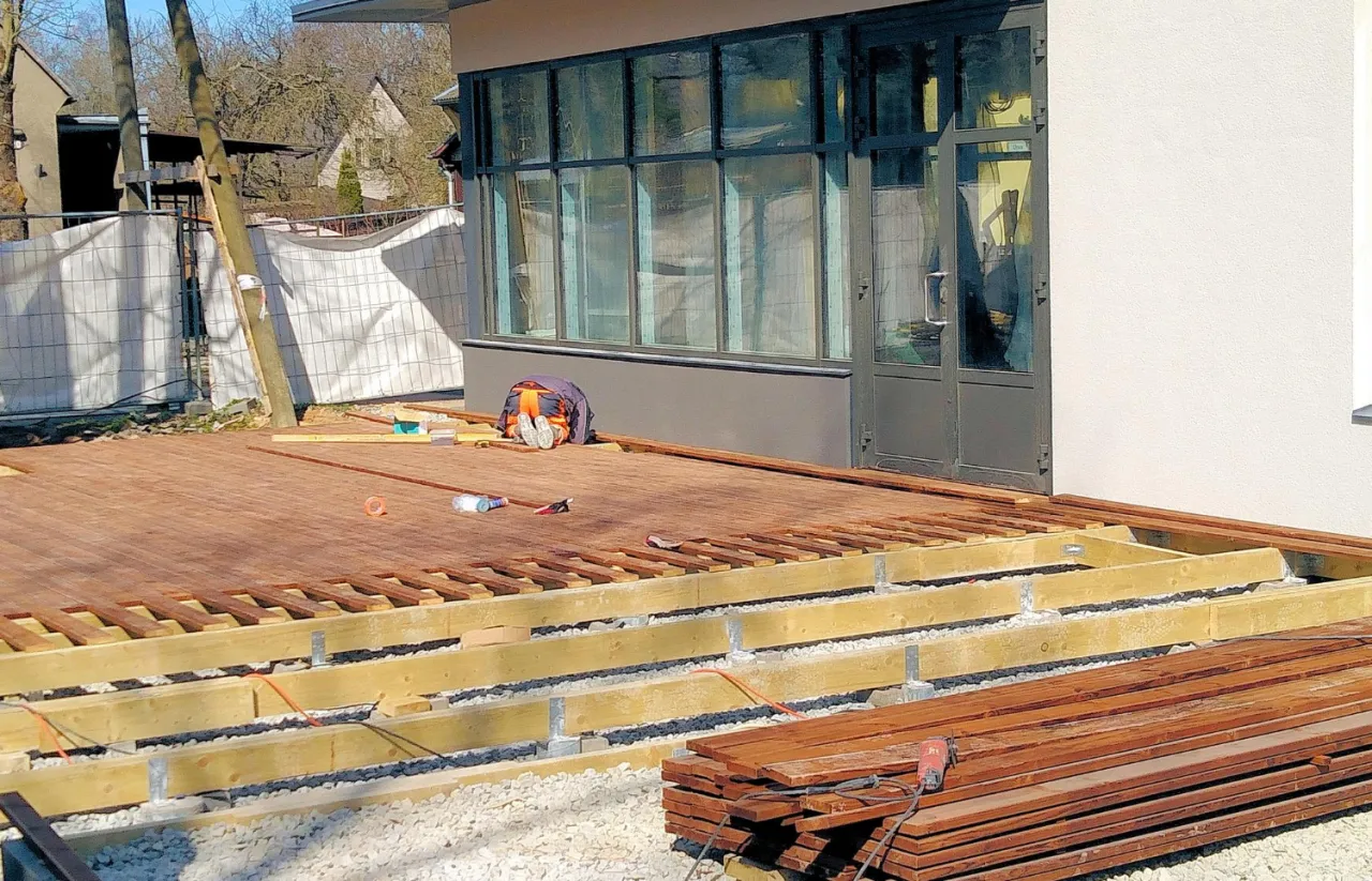 planowanie budowy tarasu z zadaszeniem