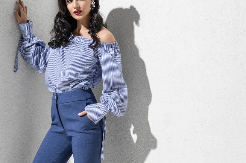 Stylizacje damskie granatowe spodnie