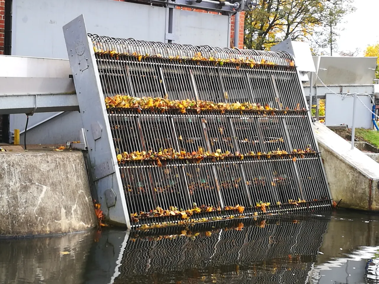 Kraty i sita w oczyszczalni ścieków