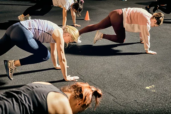 trening siłowy i cardio razem, ćwiczenia na redukcję