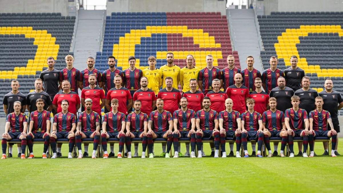 Pogoń Szczecin piłkarze zdjęcie drużynowe