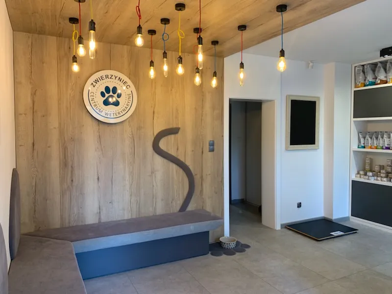 gabinet weterynaryjny wnętrze z nowoczesnym sprzętem
