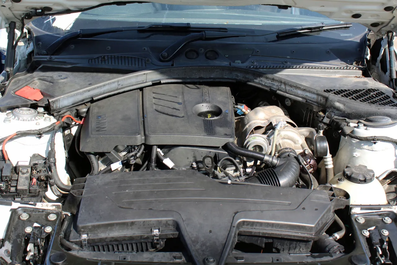 BMW F30 silnik benzynowy