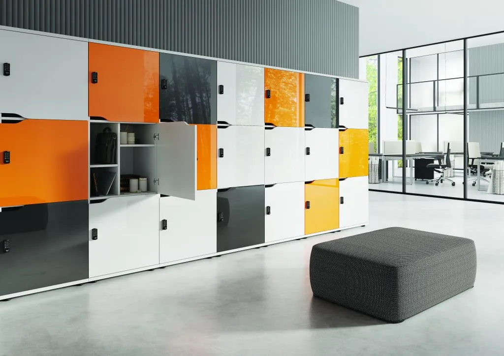 hostel szafki lockersy na kł&oacute;dkę