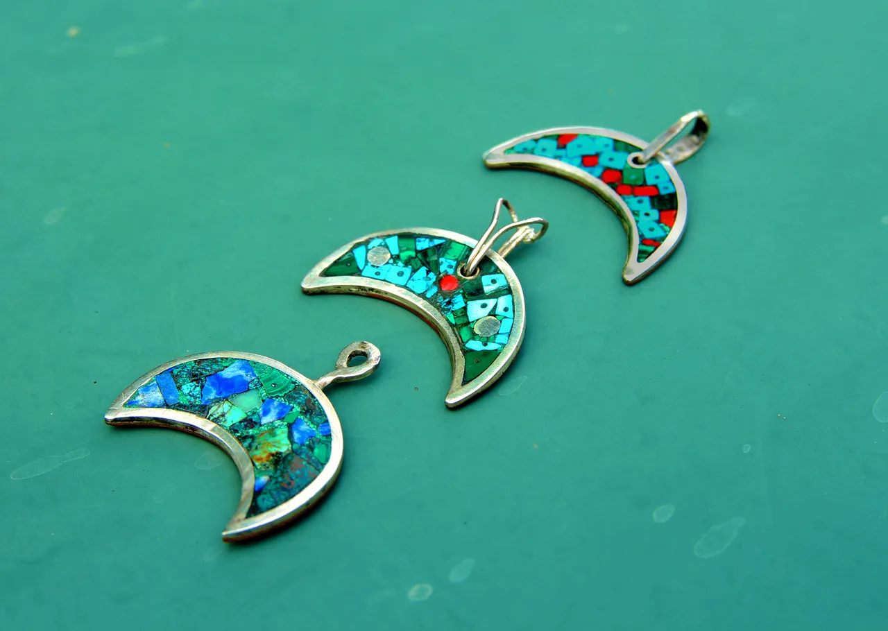 Słowiańska lunula amulet