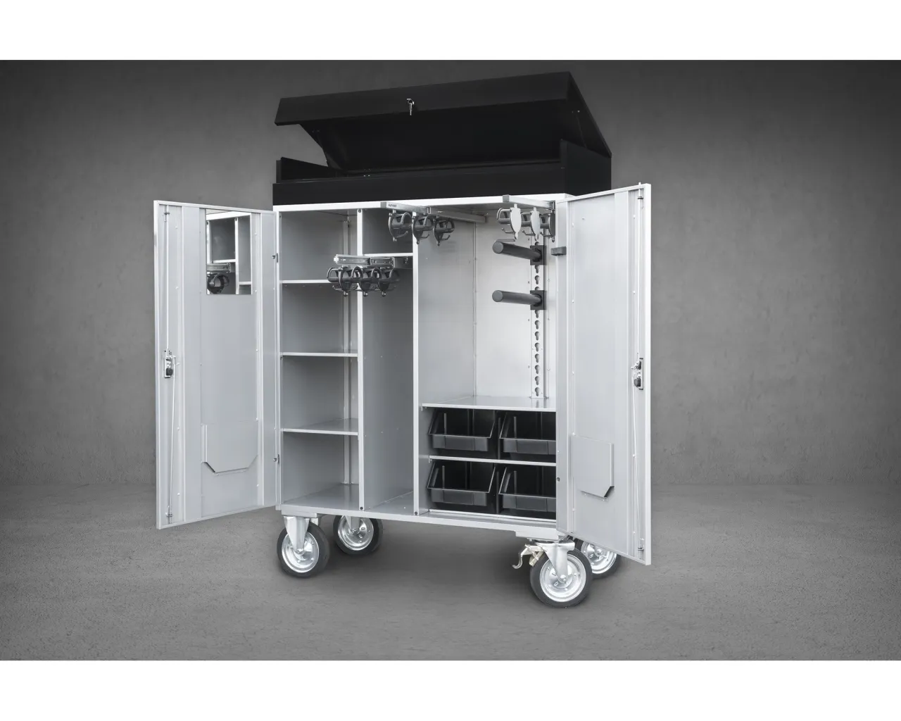 paka jeździecka budowa wnętrze