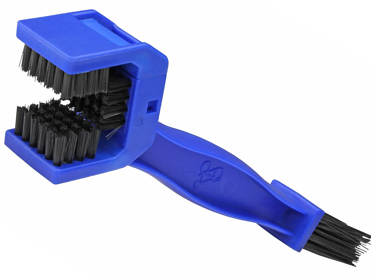 preparaty do czyszczenia łańcucha motocyklowego, nafta oświetleniowa, szczotki do łańcucha