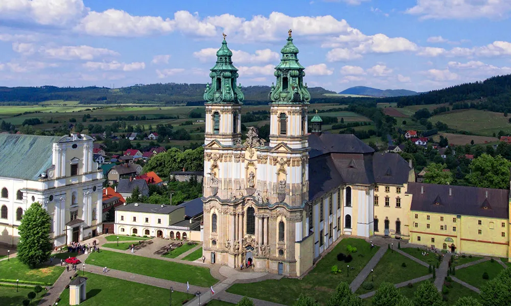 Opactwo Cysterskie Krzesz&oacute;w