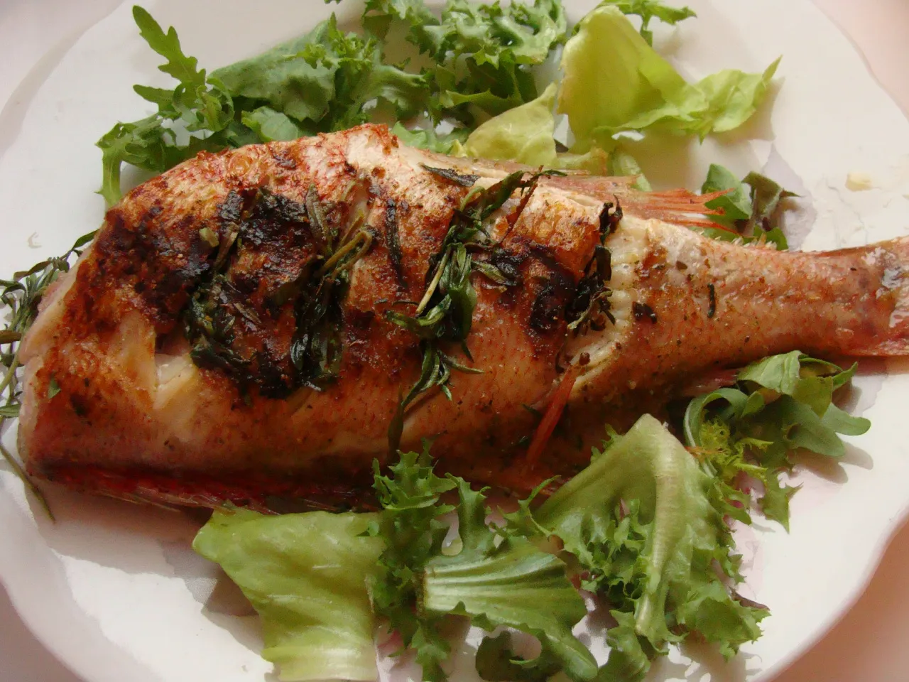 Karmazyn pieczony w folii z warzywami