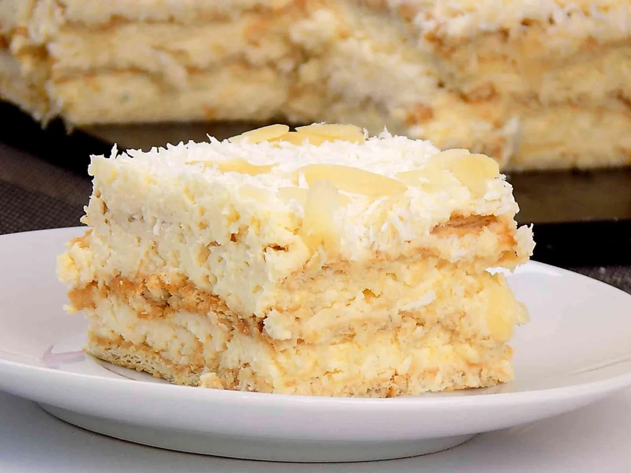 R&oacute;żne rodzaje mas kokosowych: Raffaello, na budyniu, bez pieczenia