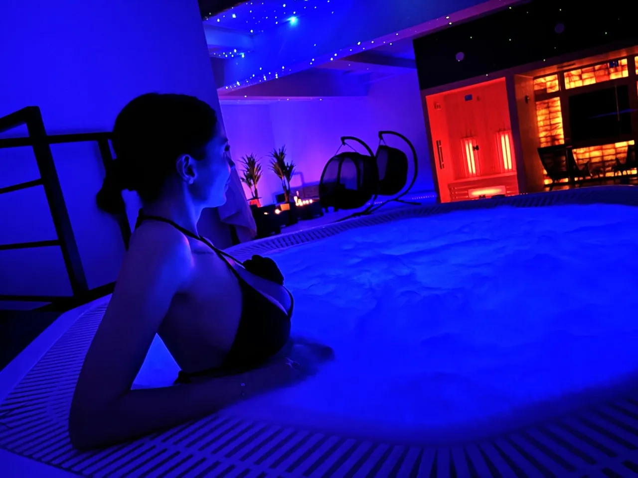 romantyczny wiecz&oacute;r w Krakowie, para relaks w spa