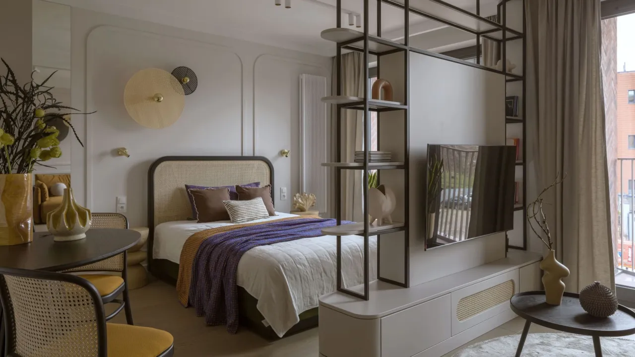 inspiracje wydzielenia sypialni w salonie małe mieszkanie