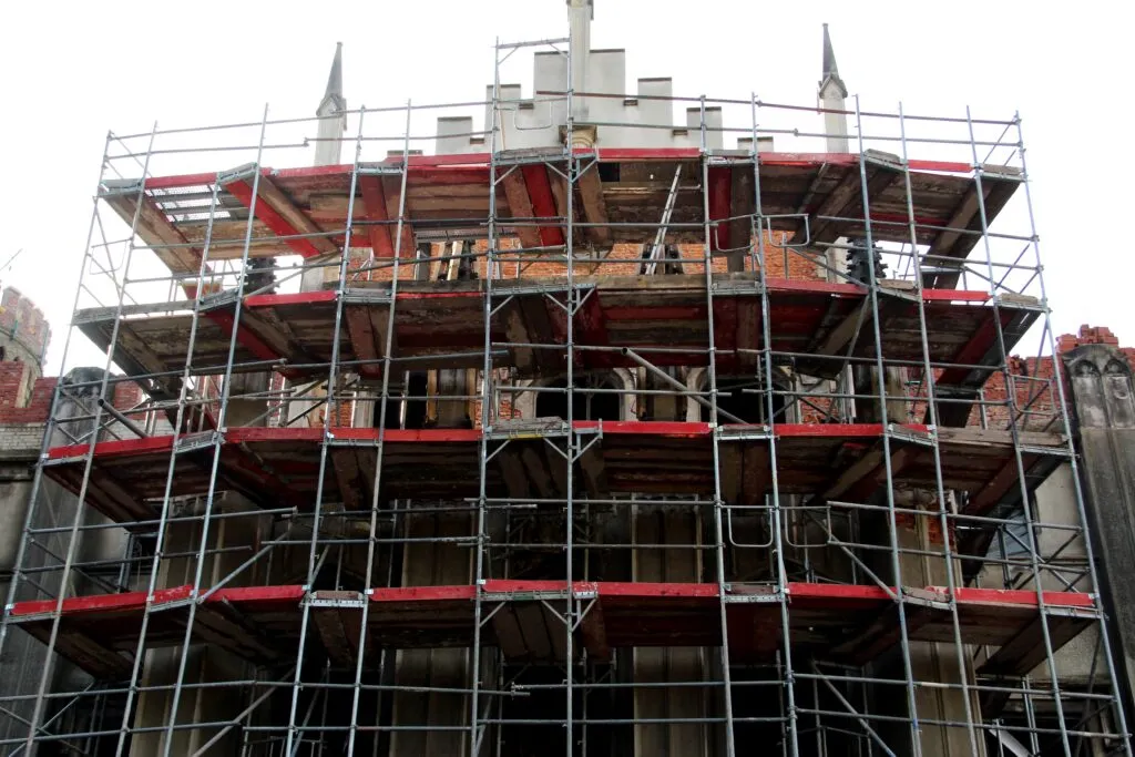 kontrola rusztowania budowlanego