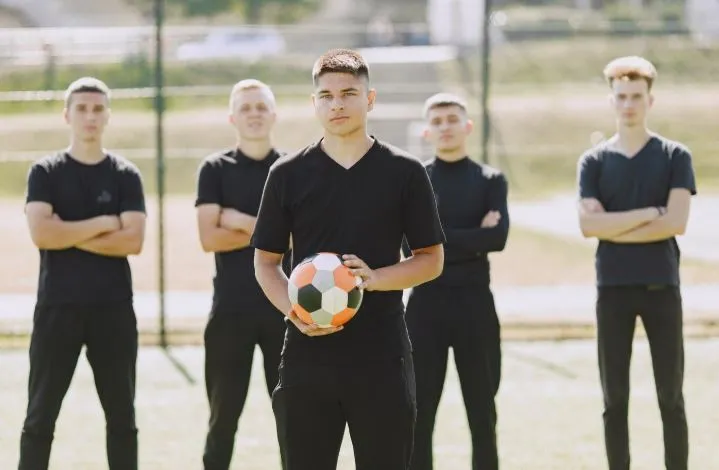 planowanie turnieju piłki nożnej, zesp&oacute;ł organizacyjny