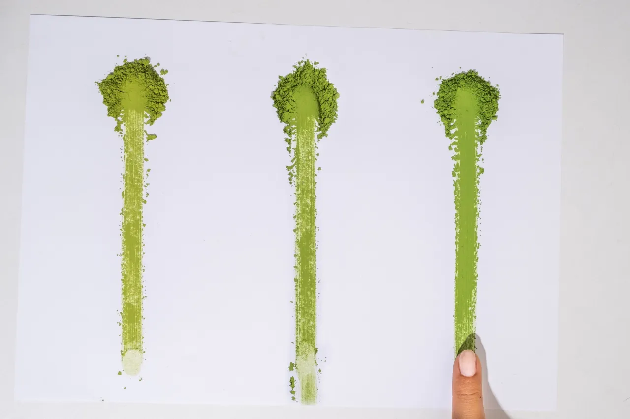 Matcha ceremonialna vs kulinarna porównanie