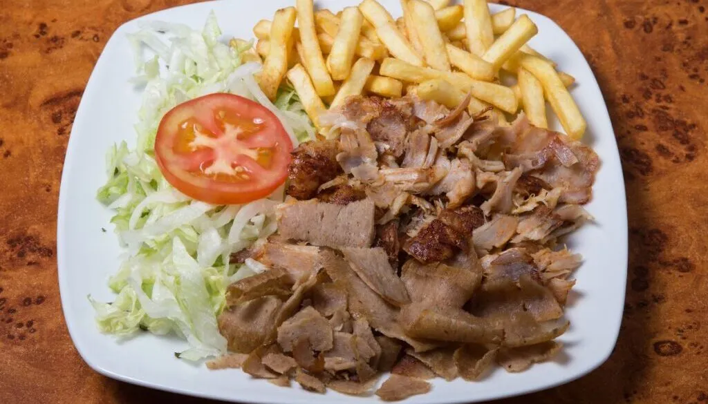 różne rodzaje mięsa do kapsalona kurczak wołowina