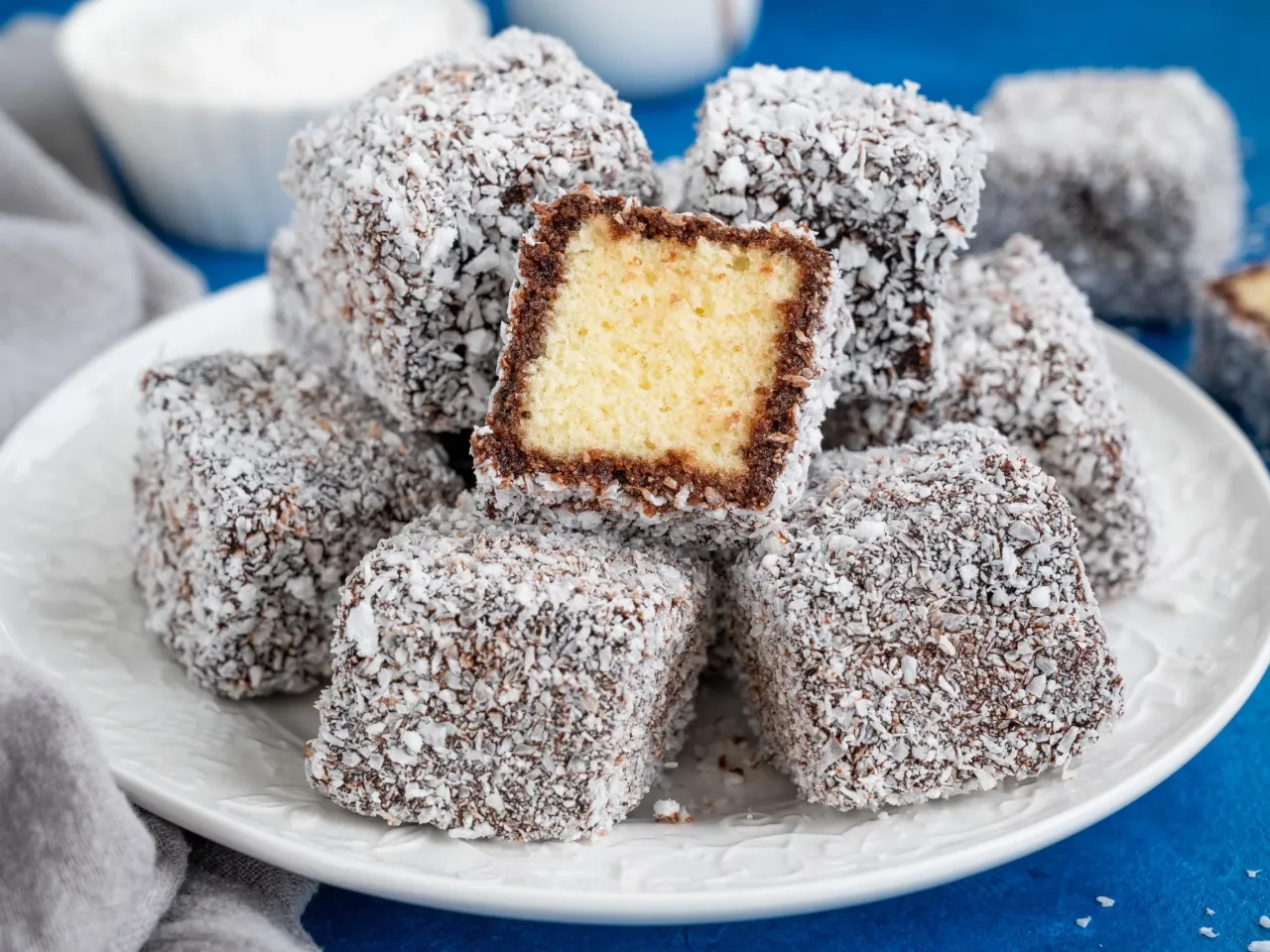 różne rodzaje kokosanek z czekoladą i bez pieczenia