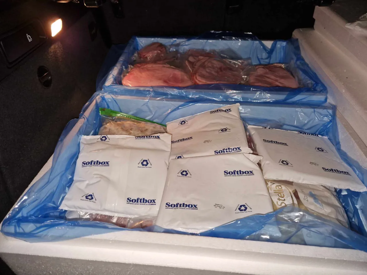 Suchy lód do transportu żywności