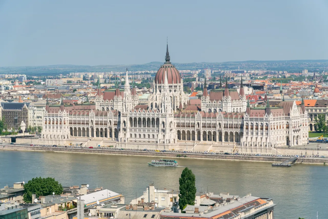 Zdjęcie Jak dojechać do Budapesztu pociągiem – wszystko co musisz wiedzieć!