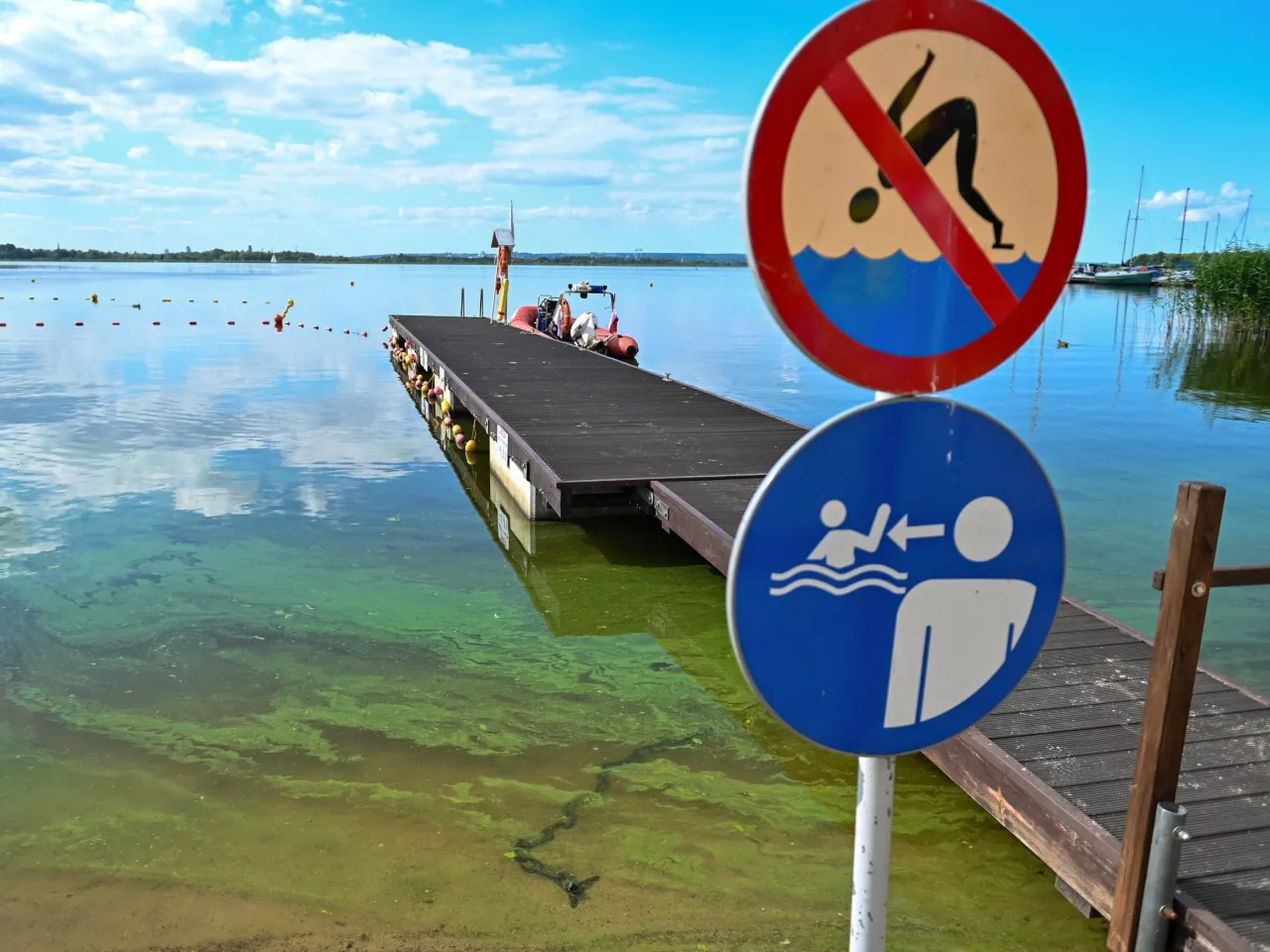zakaz kąpieli niebezpieczne jezioro