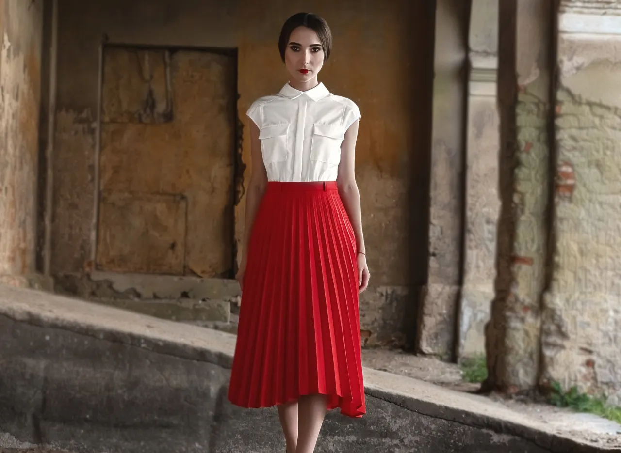czerwona spódnica stylizacje kolory bluzek