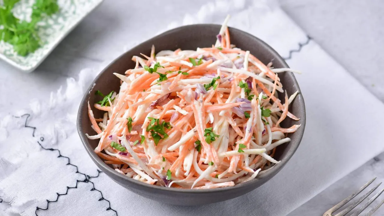 sur&oacute;wka z selera wariacje dodatki