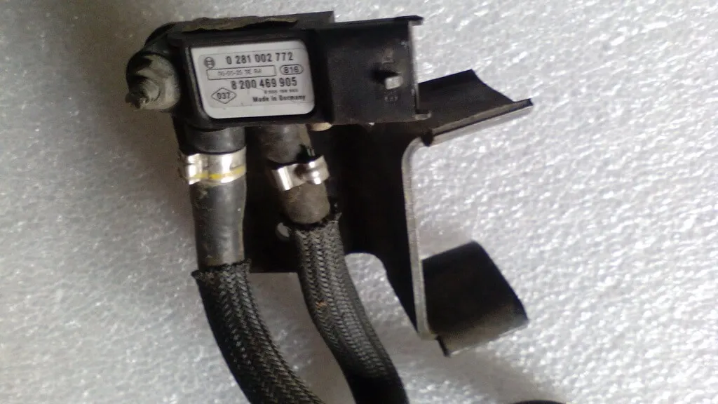 uszkodzone wężyki czujnika dpf